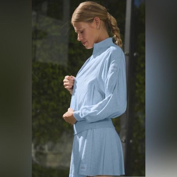 ALO Yoga Cropped Doubles Only Full Zip Jacket in Seashell Blue - Picture 4 of 6